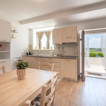 La Rosa & La Viola Willa Carassai