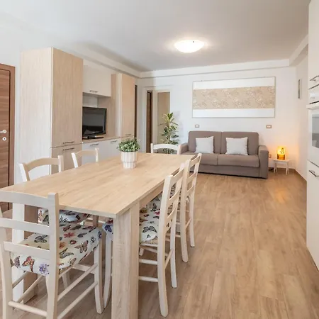 빌라 La Rosa & La Viola *