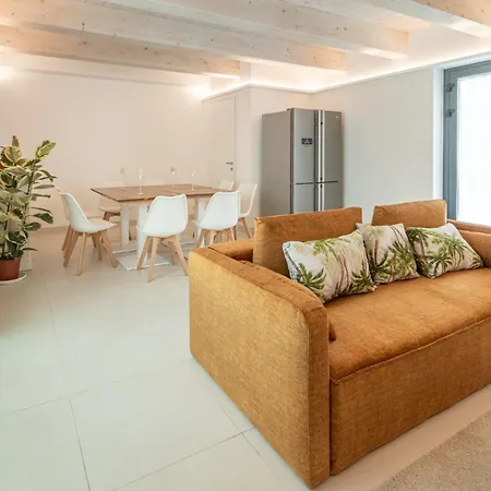 빌라 La Rosa & La Viola 카라사이